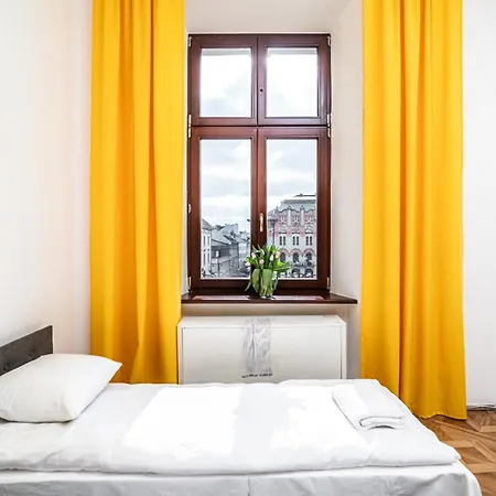 Shortstaypoland Old Town C1 *